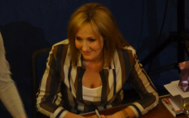 Joanne Rowling working with police after receiving threats