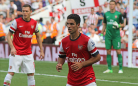 Mikel Arteta Defends Arsenal's Midfield Setup, Praises Jurrien Timber's Performance