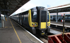Marylebone Station Welcomes Eco-Friendly Trains Running on Vegetable Oil in the UK