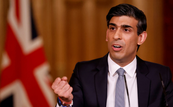 Covid: Rishi Sunak cuts short US trip for talks with business chiefs over Omicron crisis