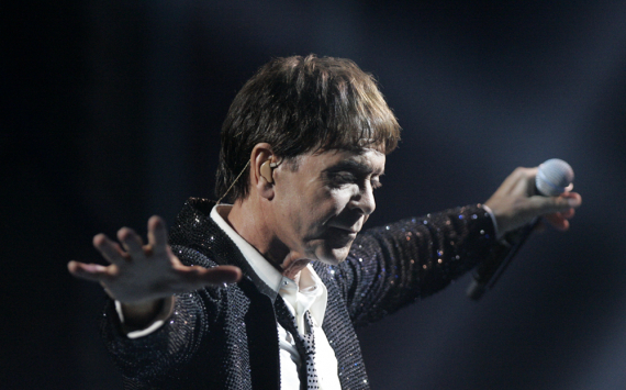 Cliff Richard will perform at the Queen's Platinum Jubilee